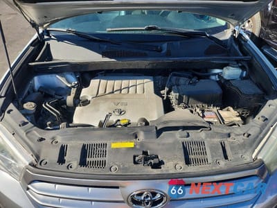 Zdjęcie 12 z 13 samochodu: 2011 TOYOTA HIGHLANDER SE VIN:5TDZK3EHXBS040815 - miniatura