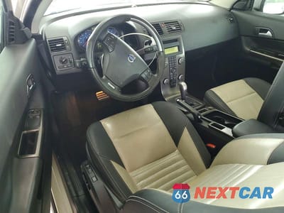 Zdjęcie 8 z 12 samochodu: 2012 VOLVO C30 T5 VIN:YV1672MK0C2285945 - miniatura