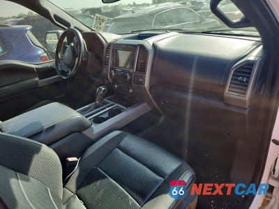 Zdjęcie 8 z 12 samochodu: 2019 FORD F150 RAPTOR VIN:1FTFW1RGXKFA76159 - miniatura