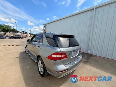 Trzecie zdjęcie samochodu z tyłu: 2013 MERCEDES-BENZ ML 350 4MATIC VIN:4JGDA5HB9DA245358 - miniatura