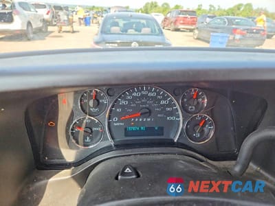 Zdjęcie 9 z 13 samochodu: 2023 GMC SAVANA G3500 VIN:1GTZ7GFPXP1143929 - miniatura