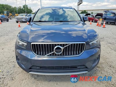 Piąte zdjęcie samochodu w środku: 2020 VOLVO XC40 T5 INSCRIPTION VIN:YV4162UL1L2263283 - miniatura