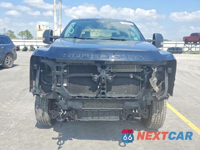 Piąte zdjęcie samochodu w środku: 2026 FORD F350 SUPER DUTY VIN:1FT8W3DM7TEC28794 - miniatura