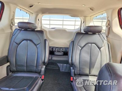 Zdjęcie 10 z 13 samochodu: 2018 CHRYSLER PACIFICA TOURING L VIN:2C4RC1BG8JR214112 - miniatura