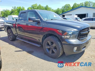 Czwarte zdjęcie samochodu z boku: 2018 RAM 1500 SLT VIN:1C6RR7GT5JS138975 - miniatura