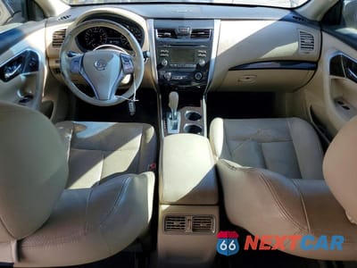 Zdjęcie 8 z 12 samochodu: 2013 NISSAN ALTIMA 2.5 VIN:1N4AL3AP8DN415168 - miniatura