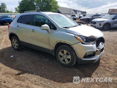 Czwarte zdjęcie samochodu z boku: 2020 CHEVROLET TRAX 1LT VIN:KL7CJPSB9LB025146 - miniatura