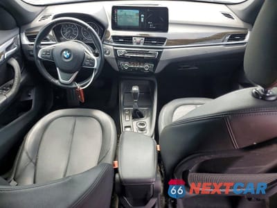 Zdjęcie 8 z 12 samochodu: 2017 BMW X1 SDRIVE28I VIN:WBXHU7C33H5H36022 - miniatura