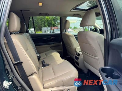 Zdjęcie 8 z 13 samochodu: 2018 HONDA PILOT EXL VIN:5FNYF6H57JB012590 - miniatura