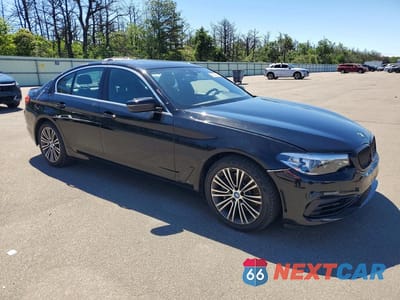 Czwarte zdjęcie samochodu z boku: 2019 BMW 530E VIN:WBAJA9C58KB388466 - miniatura