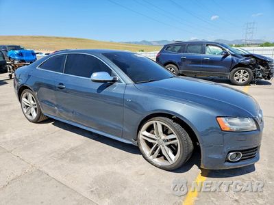 Czwarte zdjęcie samochodu z boku: 2011 AUDI S5 PRESTIGE VIN:WAUVVAFR5BA048171 - miniatura