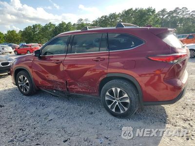 Drugie zdjęcie samochodu z przodu: 2021 TOYOTA HIGHLANDER XLE VIN:5TDGZRAH5MS088639 - miniatura