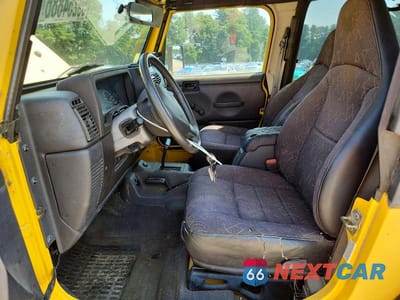 Zdjęcie 7 z 12 samochodu: 2002 JEEP WRANGLER / TJ SPORT VIN:1J4FA49S72P713002 - miniatura