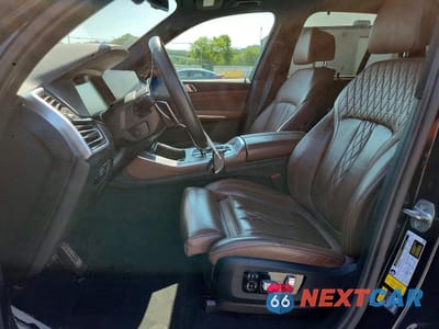 Zdjęcie 7 z 13 samochodu: 2021 BMW X5 XDRIVE45E VIN:5UXTA6C05M9D83994 - miniatura