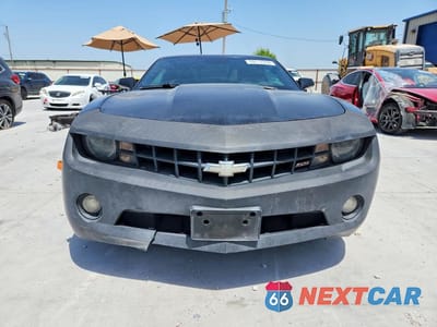 Piąte zdjęcie samochodu w środku: 2011 CHEVROLET CAMARO 2SS VIN:2G1FK1EJ8B9107360 - miniatura