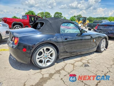 Trzecie zdjęcie samochodu z tyłu: 2003 BMW Z4 3.0 VIN:4USBT53453LU03237 - miniatura