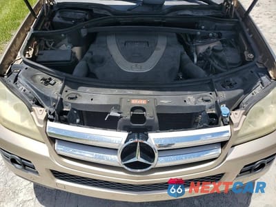Zdjęcie 12 z 13 samochodu: 2007 MERCEDES-BENZ GL 450 4MATIC VIN:4JGBF71E47A144080 - miniatura