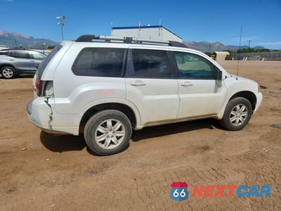 Trzecie zdjęcie samochodu z tyłu: 2011 MITSUBISHI ENDEAVOR LS VIN:4A4JN2ASXBE035998 - miniatura