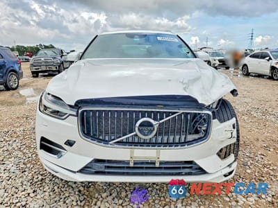 Piąte zdjęcie samochodu w środku: 2020 VOLVO XC60 T5 INSCRIPTION VIN:YV4102DL4L1598268 - miniatura