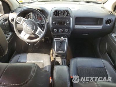 Zdjęcie 8 z 13 samochodu: 2016 JEEP COMPASS LATITUDE VIN:1C4NJDEB7GD597588 - miniatura
