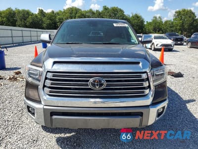 Piąte zdjęcie samochodu w środku: 2021 TOYOTA TUNDRA 1794 EDITION VIN:5TFGY5F18MX297570 - miniatura