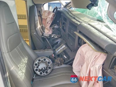Zdjęcie 7 z 12 samochodu: 2021 CHEVROLET EXPRESS G4500 VIN:1HA6GVC73MN007332 - miniatura