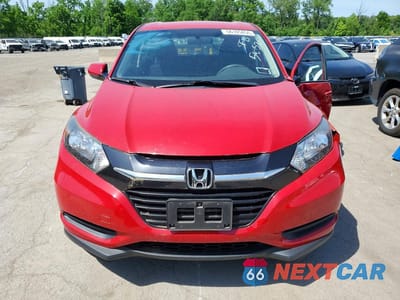 Piąte zdjęcie samochodu w środku: 2018 HONDA HR-V LX VIN:3CZRU6H33JG727704 - miniatura