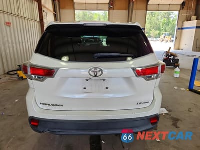 Zdjęcie 6 z 13 samochodu: 2015 TOYOTA HIGHLANDER LE VIN:5TDBKRFH4FS121429 - miniatura