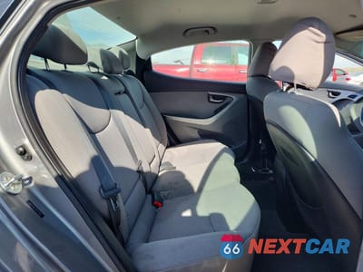 Zdjęcie 10 z 12 samochodu: 2013 HYUNDAI ELANTRA GLS VIN:5NPDH4AE1DH173322 - miniatura