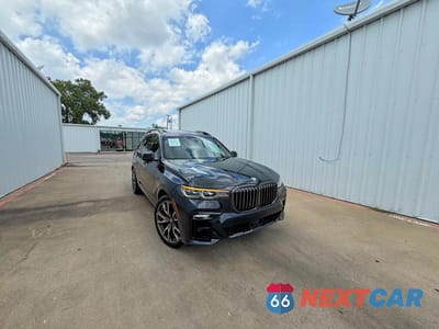 2022 BMW X7 M50I 5UXCX6C08N9J82409 - główne zdjęcie licytacji z USA - miniatura