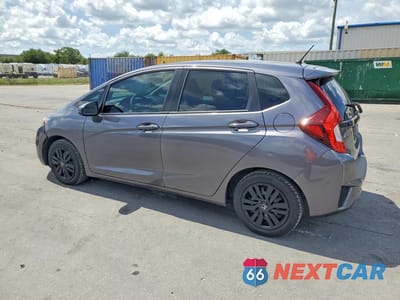 Drugie zdjęcie samochodu z przodu: 2015 HONDA FIT LX VIN:3HGGK5H57FM759127 - miniatura