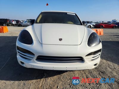 Piąte zdjęcie samochodu w środku: 2011 PORSCHE CAYENNE VIN:WP1AA2A20BLA04353 - miniatura