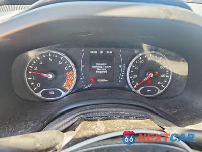 Zdjęcie 9 z 13 samochodu: 2020 JEEP RENEGADE LATITUDE VIN:ZACNJABB4LPL56695 - miniatura