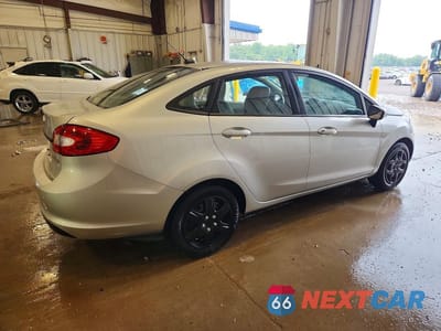 Trzecie zdjęcie samochodu z tyłu: 2013 FORD FIESTA S VIN:3FADP4AJ7DM224483 - miniatura