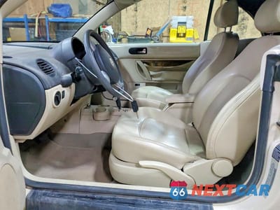 Zdjęcie 7 z 12 samochodu: 2005 VOLKSWAGEN NEW BEETLE GLS VIN:3VWCM31Y25M316878 - miniatura