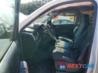 Zdjęcie 7 z 13 samochodu: 2016 CHEVROLET SUBURBAN K1500 VIN:1GNSKKEC4GR386713 - miniatura