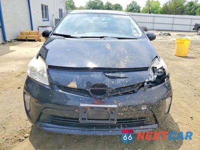 Piąte zdjęcie samochodu w środku: 2015 TOYOTA PRIUS FOUR VIN:JTDKN3DU3F1908664 - miniatura