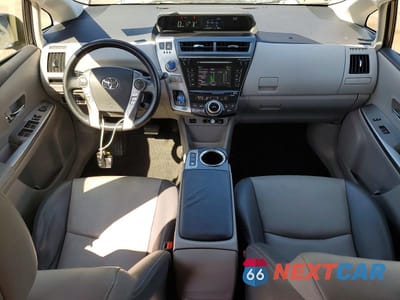 Zdjęcie 8 z 12 samochodu: 2016 TOYOTA PRIUS V FOUR VIN:JTDZN3EU3GJ046013 - miniatura