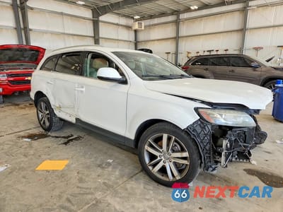 Czwarte zdjęcie samochodu z boku: 2011 AUDI Q7 PREMIUM PLUS VIN:WA1LGAFE4BD005581 - miniatura
