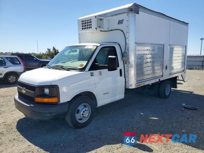 2015 CHEVROLET EXPRESS G4500 1GB6G5CG9F1127042 - główne zdjęcie licytacji z USA - miniatura