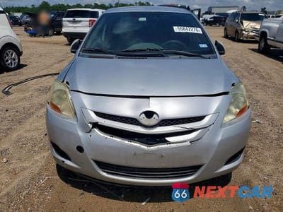 Piąte zdjęcie samochodu w środku: 2007 TOYOTA YARIS BASE VIN:JTDBT923X71076826 - miniatura