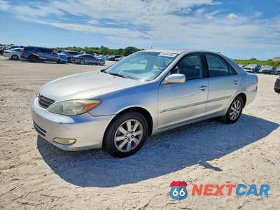 2003 TOYOTA CAMRY XLE 4T1BE32K33U780269 - główne zdjęcie licytacji z USA - miniatura