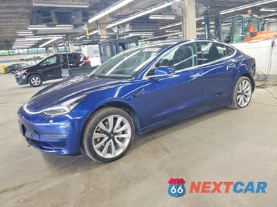 2018 TESLA MODEL 3 5YJ3E1EA0JF008155 - główne zdjęcie licytacji z USA - miniatura