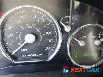 Zdjęcie 9 z 12 samochodu: 2006 LINCOLN MARK LT VIN:5LTPW18506FJ15946 - miniatura