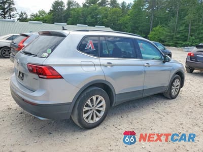 Trzecie zdjęcie samochodu z tyłu: 2020 VOLKSWAGEN TIGUAN S VIN:3VV0B7AX1LM063576 - miniatura