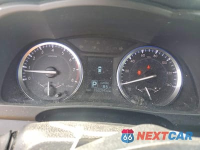 Zdjęcie 9 z 13 samochodu: 2015 TOYOTA HIGHLANDER LE VIN:5TDBKRFH7FS219256 - miniatura