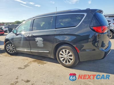 Drugie zdjęcie samochodu z przodu: 2019 CHRYSLER PACIFICA TOURING L VIN:2C4RC1BG7KR731614 - miniatura