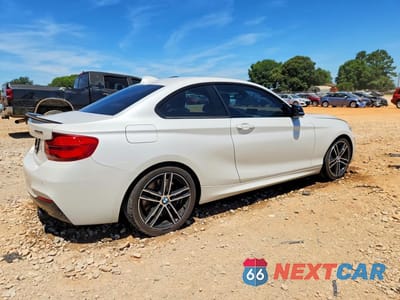 Trzecie zdjęcie samochodu z tyłu: 2019 BMW M240I VIN:WBA2J5C54KVC07961 - miniatura