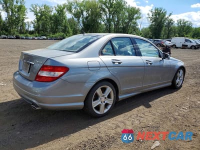 Trzecie zdjęcie samochodu z tyłu: 2010 MERCEDES-BENZ C 300 4MATIC VIN:WDDGF8BB8AR120495 - miniatura