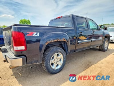 Trzecie zdjęcie samochodu z tyłu: 2011 GMC SIERRA K1500 SLE VIN:3GTP2VE3XBG333233 - miniatura